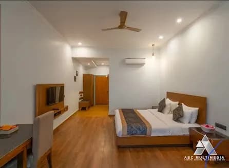 Deluxe Room - View 3