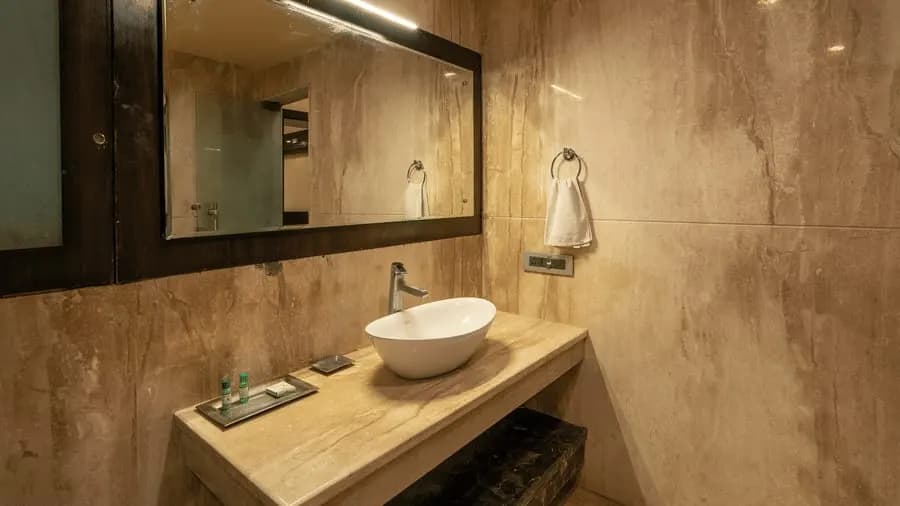 Tiger Suite - View 7