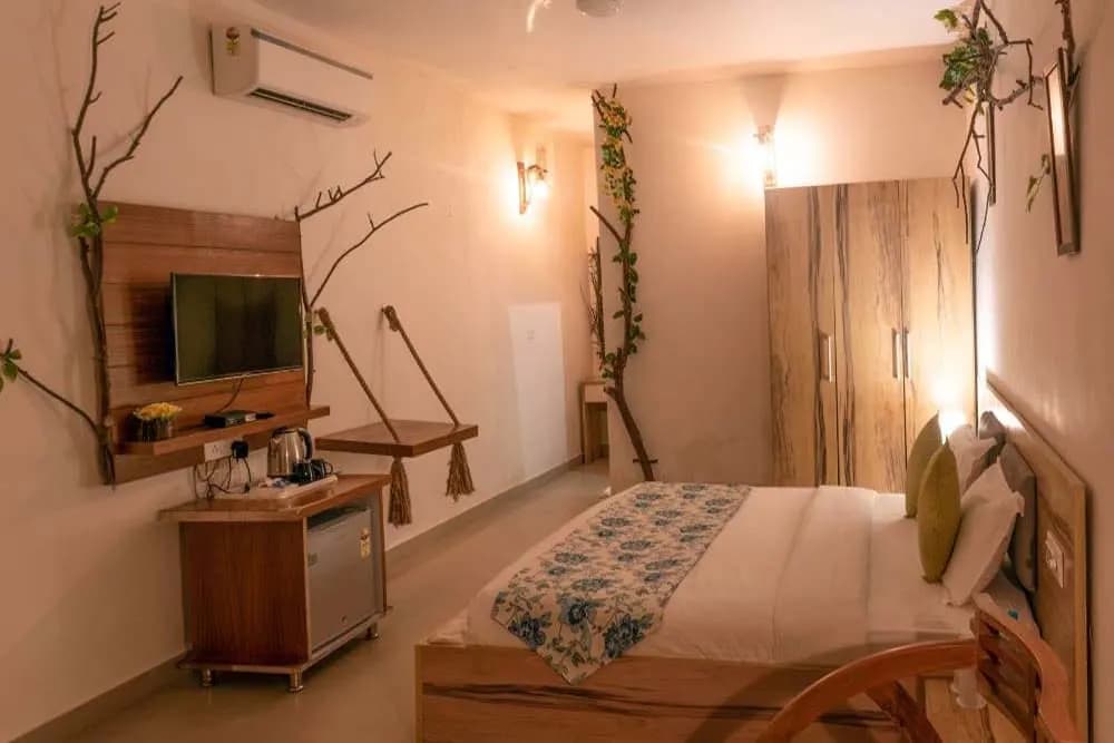 Leopard Lair Cottage - View 1