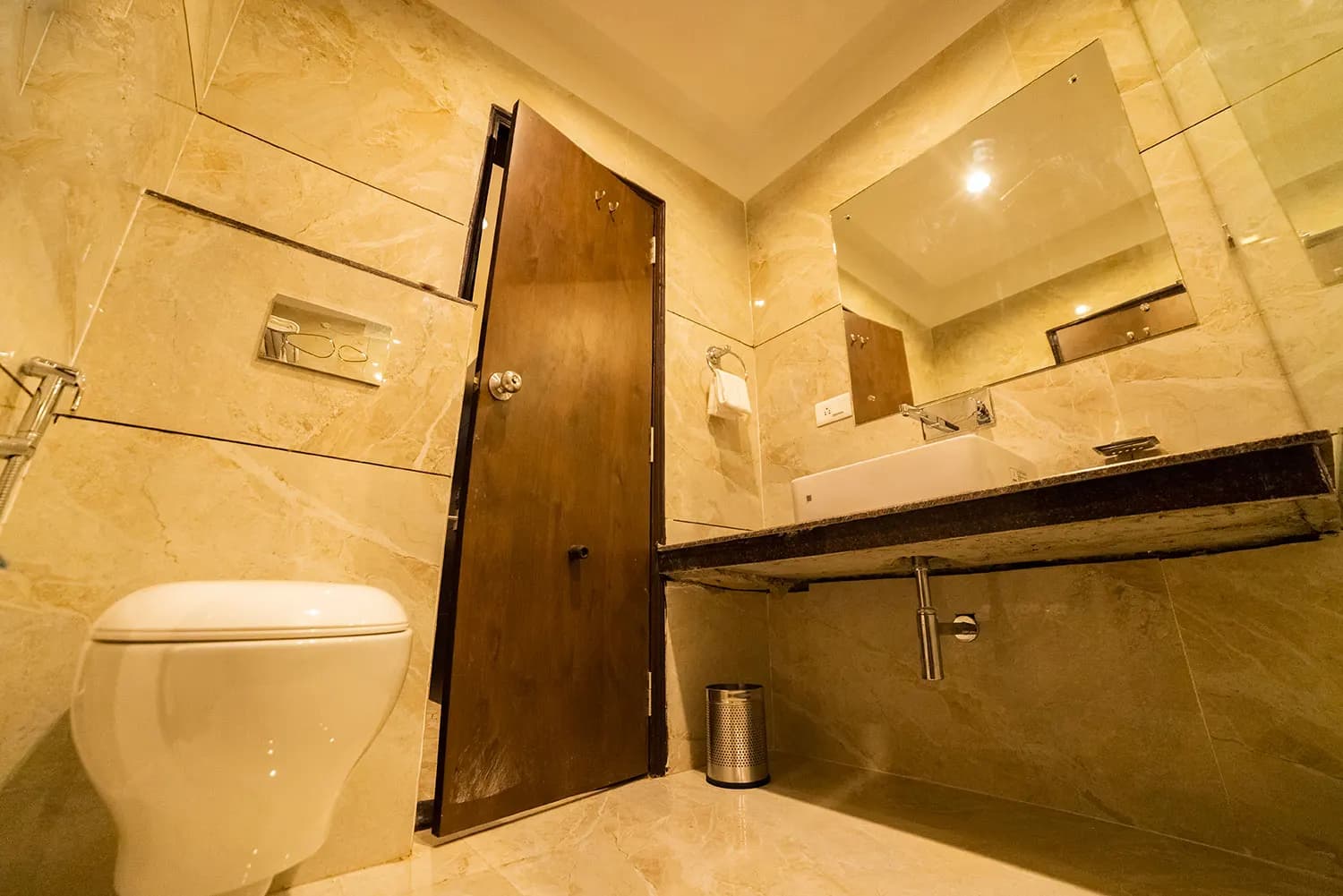 La Savana Resort - Room & Suite Gallery View - Gola Holidays