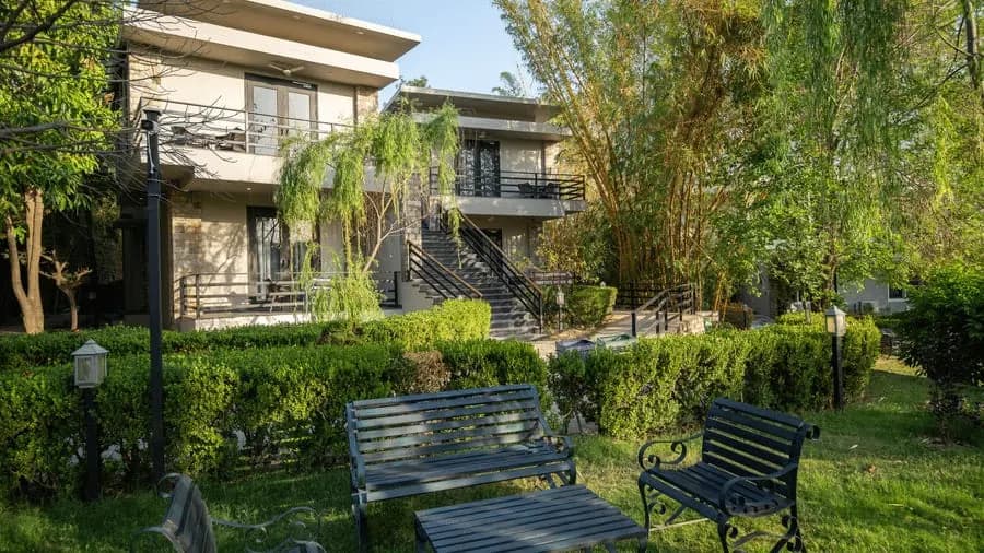 The Golden Tusk - Luxury Resort in Jim Corbett - Gola Holidays