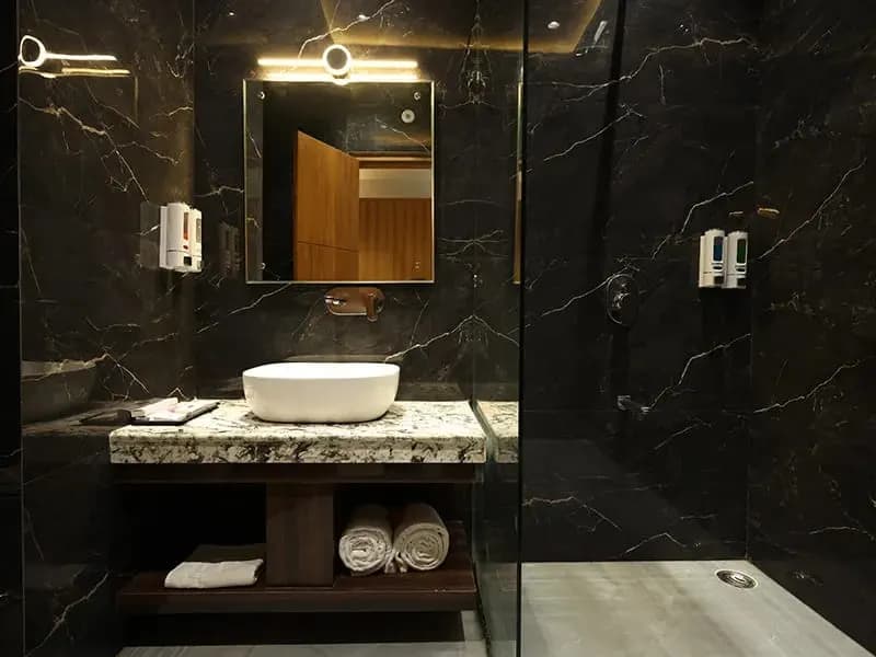 Deluxe Room - View 3