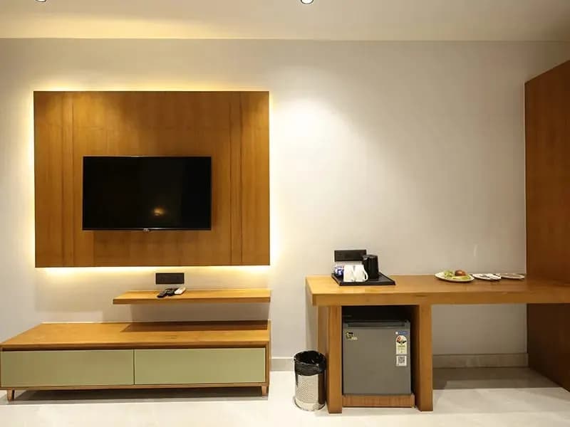 Deluxe Room - View 4