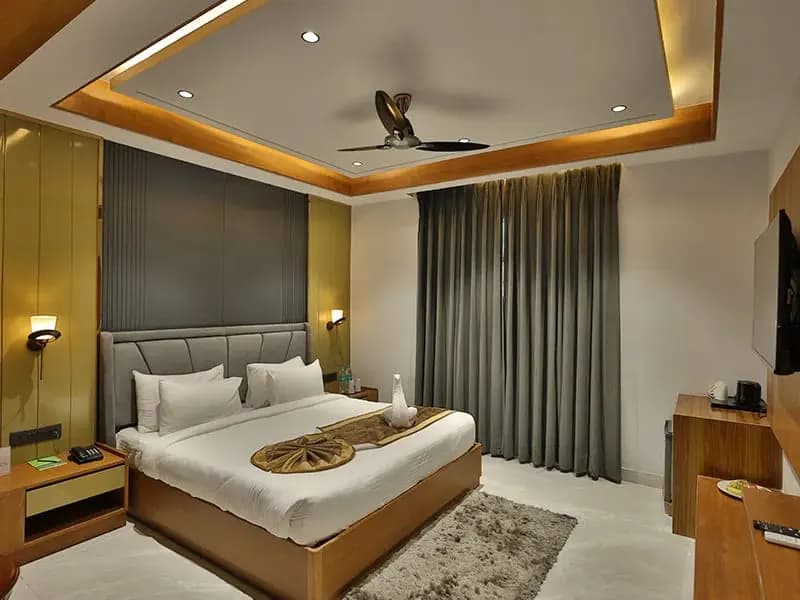 Luxury Suite - View 1