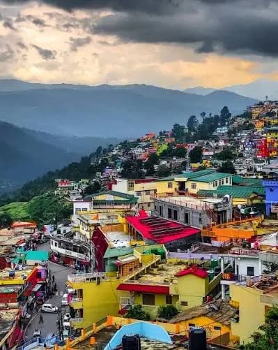 Almora Town & Markets - Tourist Attraction in Almora - Gola Holidays