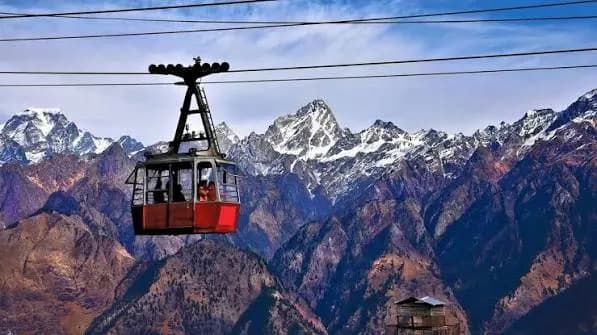 Auli Ropeway Ride - Places to Visit in Auli - Gola Holidays - Slide 3