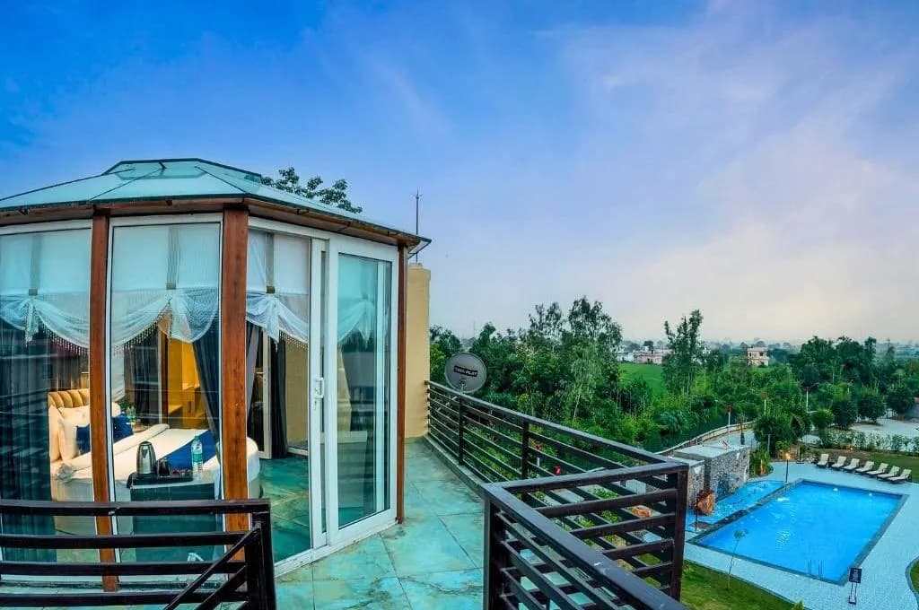 Sky Blue Glass Suite - View 2