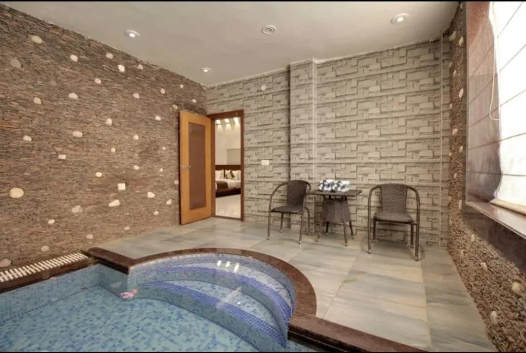 Room with Plunge Pool - View 2