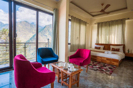 Family Room With View & Balcony - View 2