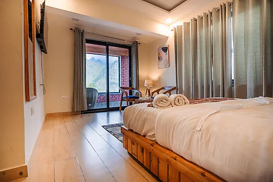 Premium Room With View & Balcony - View 2
