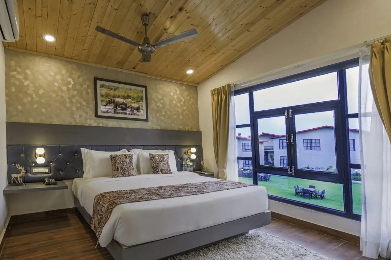 Plunge Pool Cottage - View 2