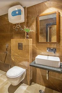 Deluxe Room - View 7
