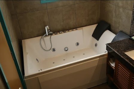 Royal Suite with Jacuzzi - View 1