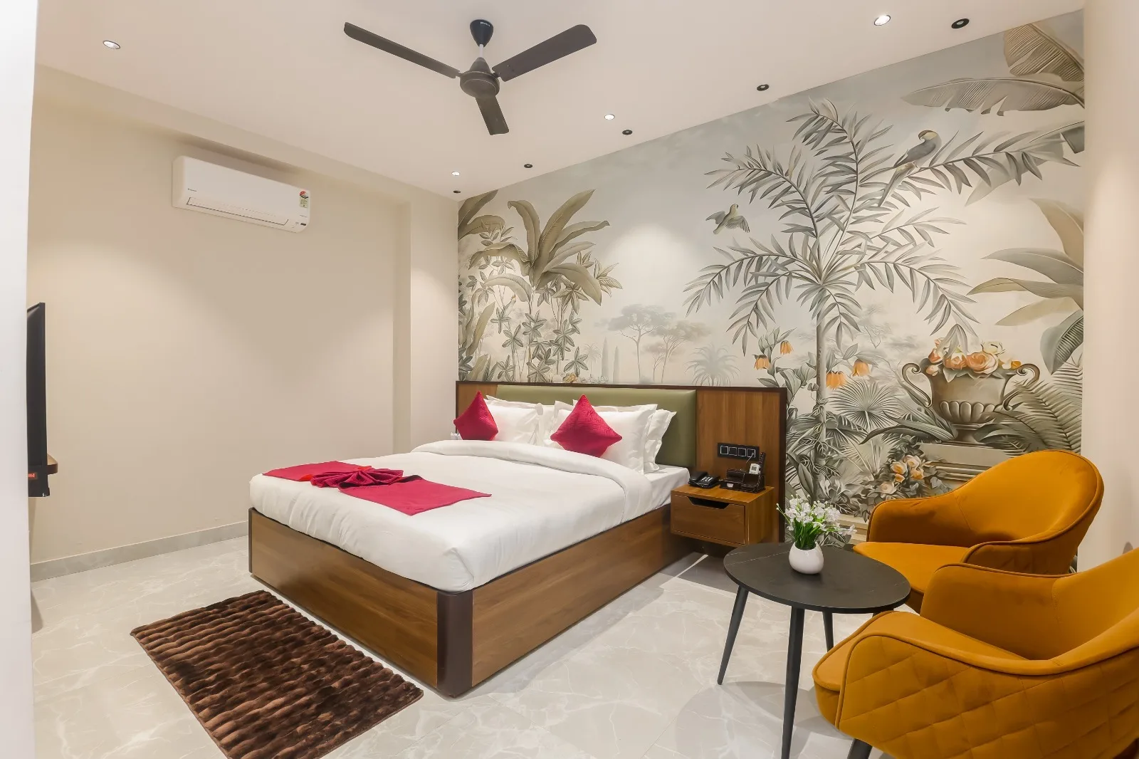 Deluxe Room Without Window - View 1