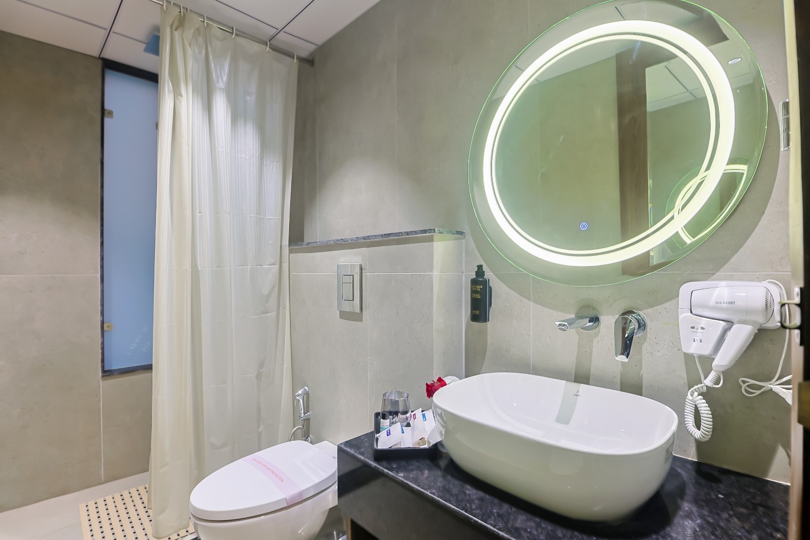 Luxury Suite with Ganga View - View 7