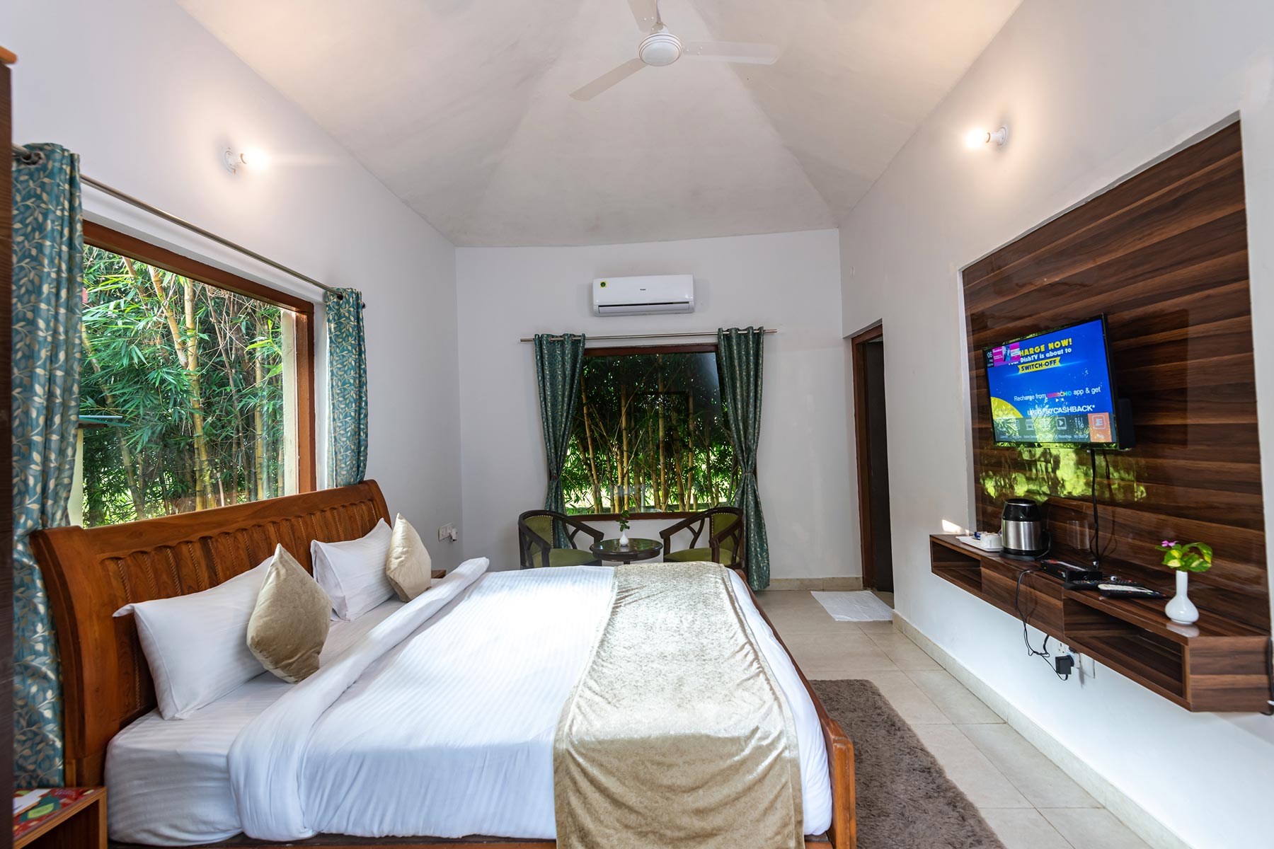 Deluxe Cottage - View 1