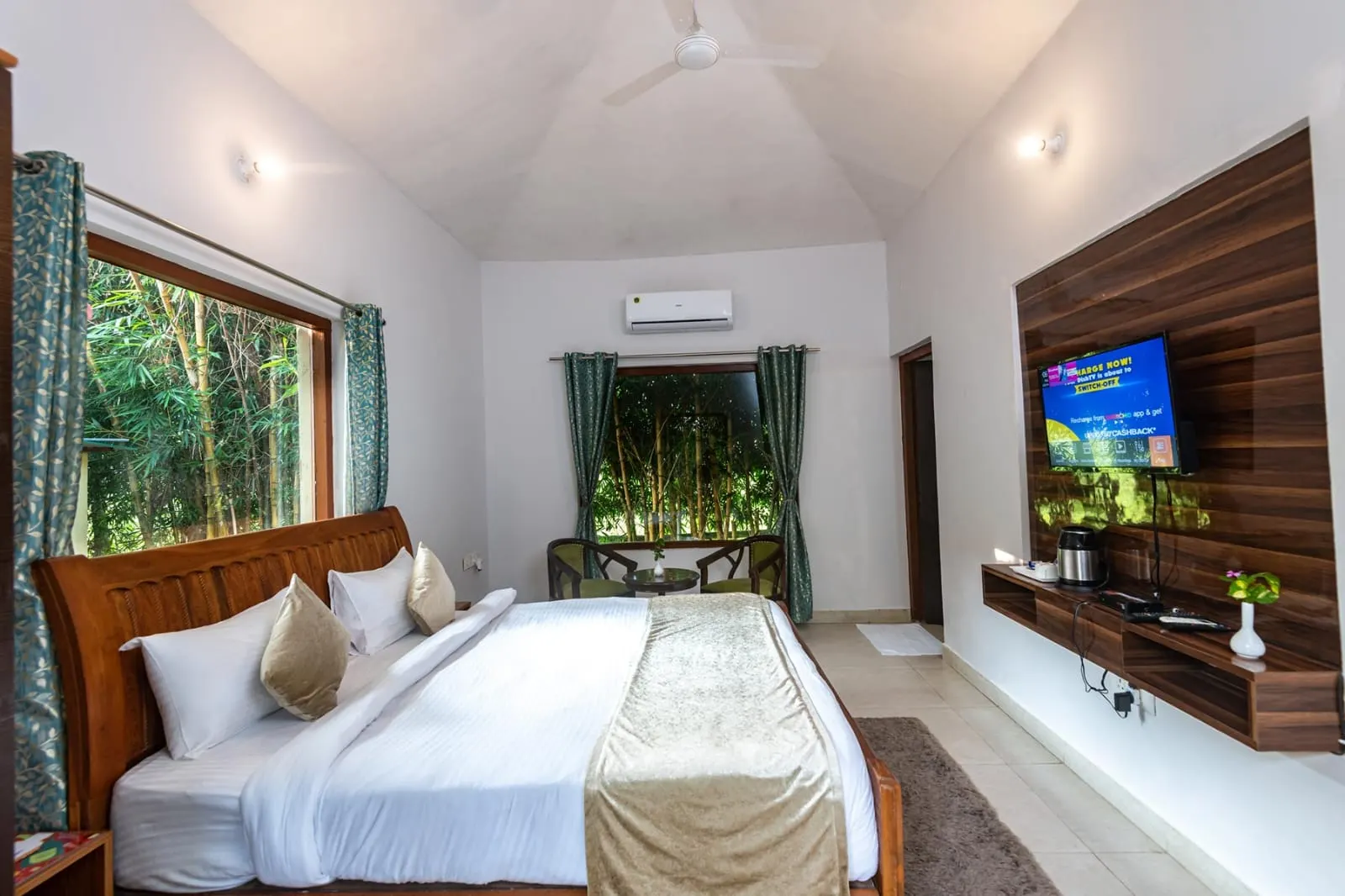 Deluxe Cottage - View 1