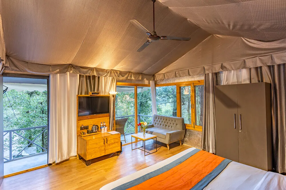 Luxury Tent - View 2