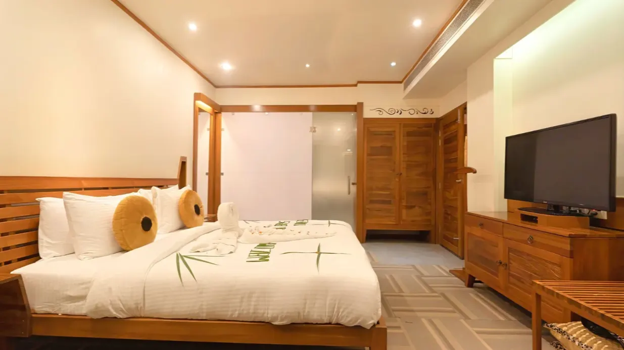 Executive Suite - View 4