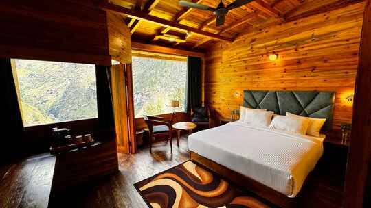 Deluxe Room - View 1