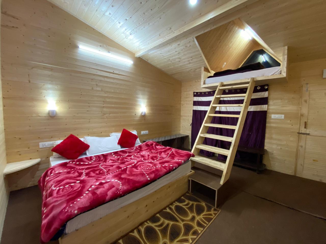 Family Huts (Quad Occupancy) - View 1