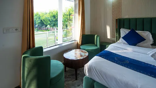 Premium Room - View 4