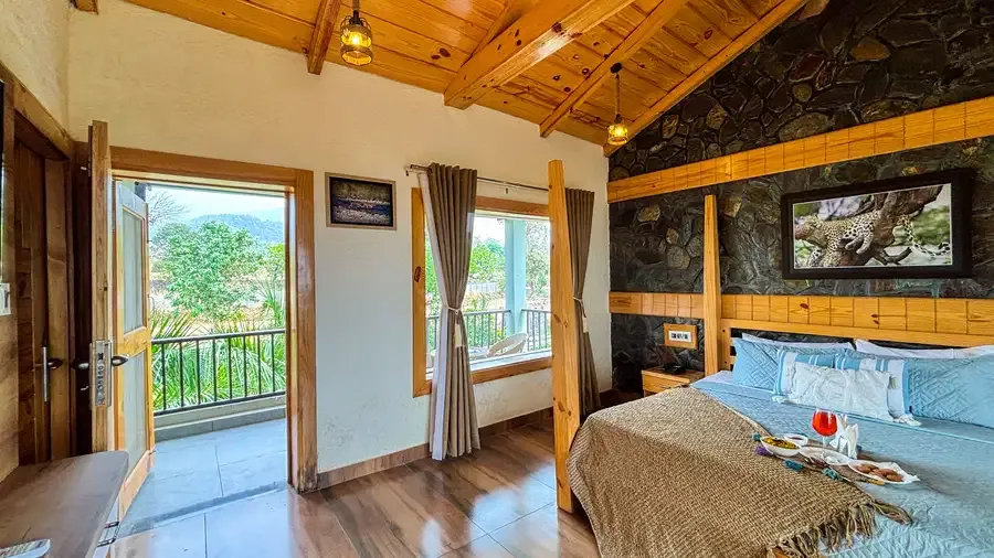 Mountain View Room - View 2