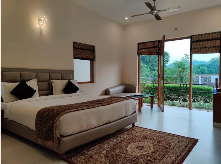 Poolview Suite - View 2