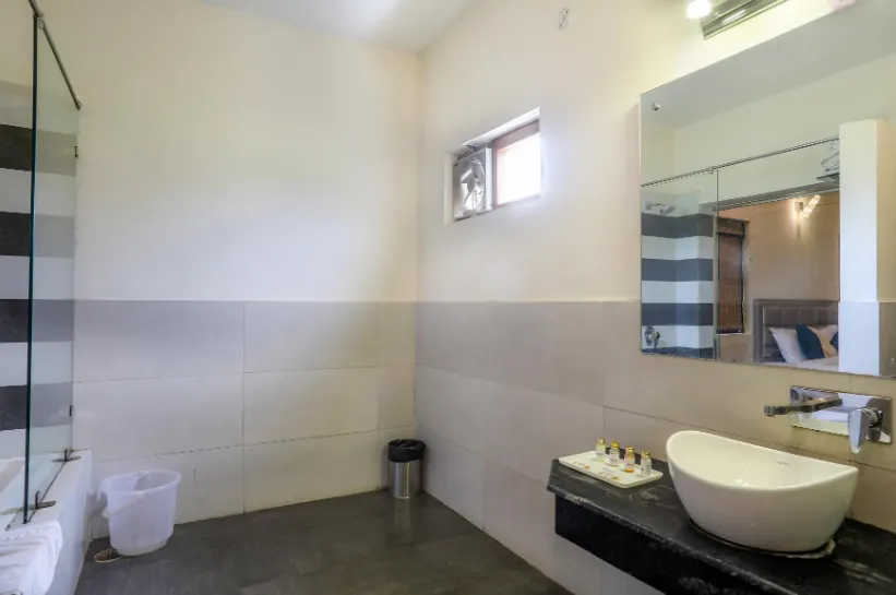 Poolview Suite - View 5