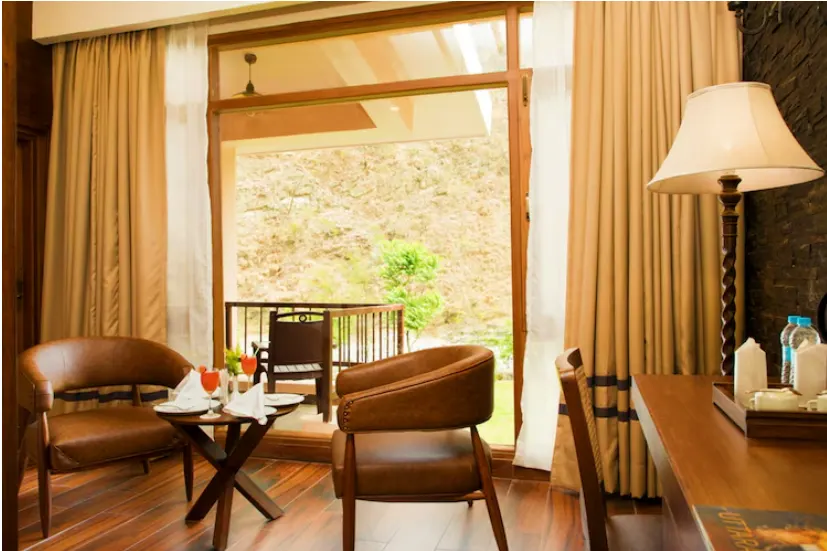 Royal Room  - View 6