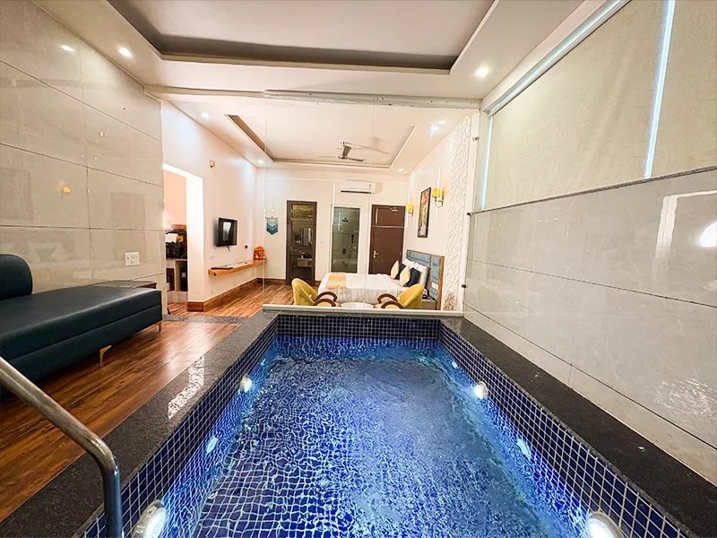 Plunge Pool Rooms - View 2