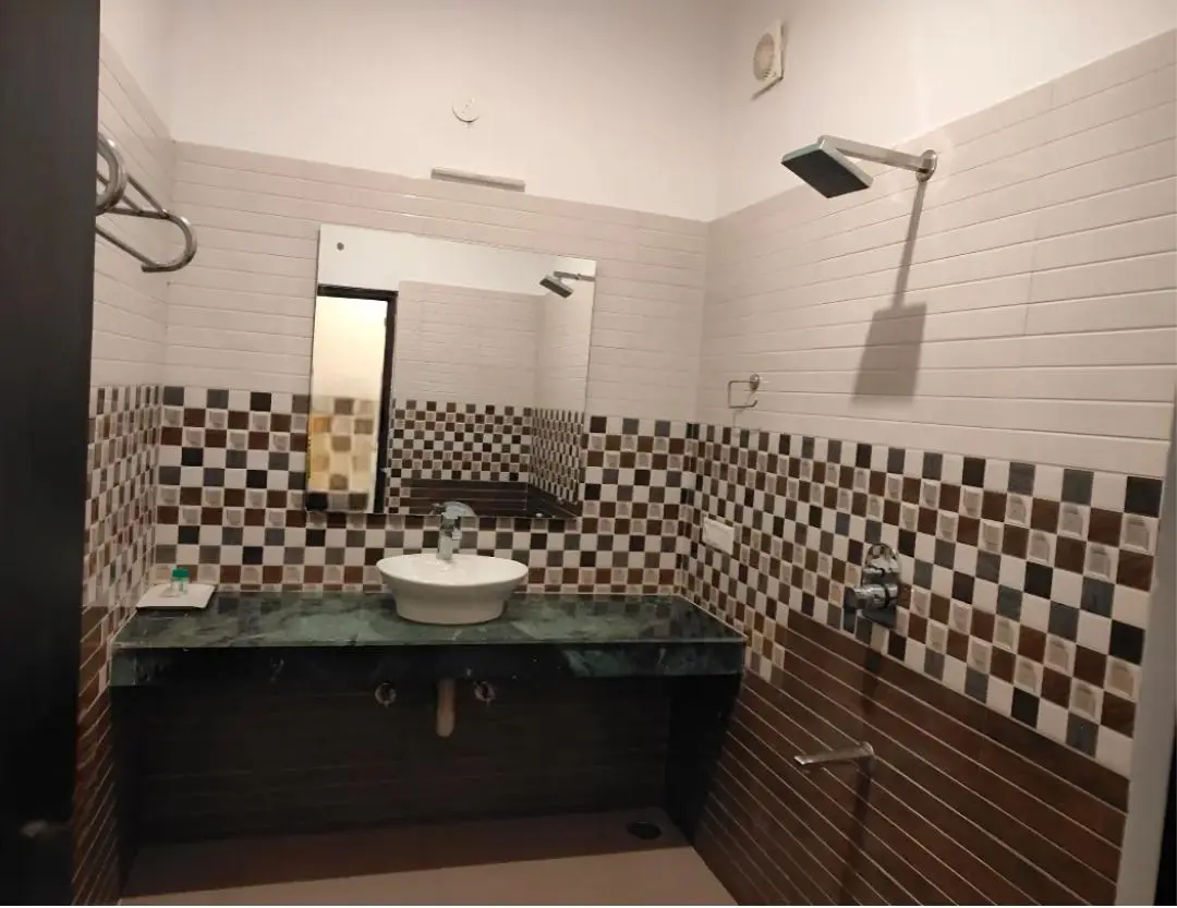 Deluxe Room - View 2