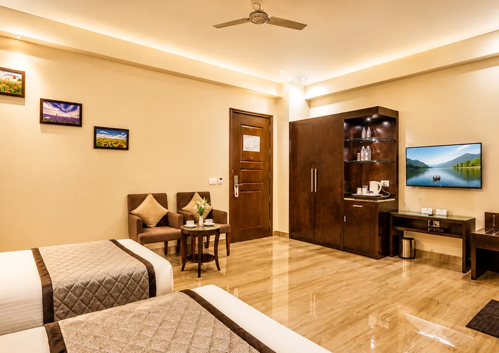 Luxury Room  - View 1