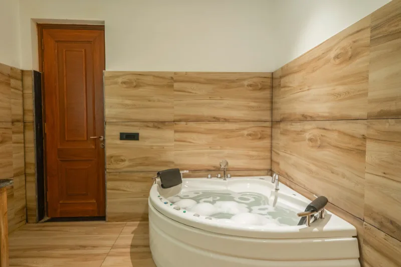 Premium Luxury Room With Jacuzzi - View 6