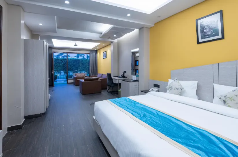 Royal Suite With Jacuzzi - View 1