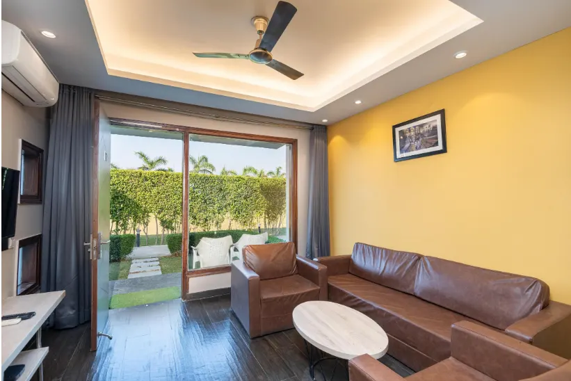Vines King Suite With Private Pool - View 3