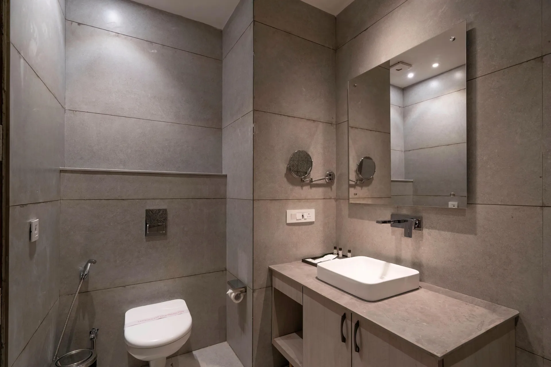 Deluxe Room - View 3