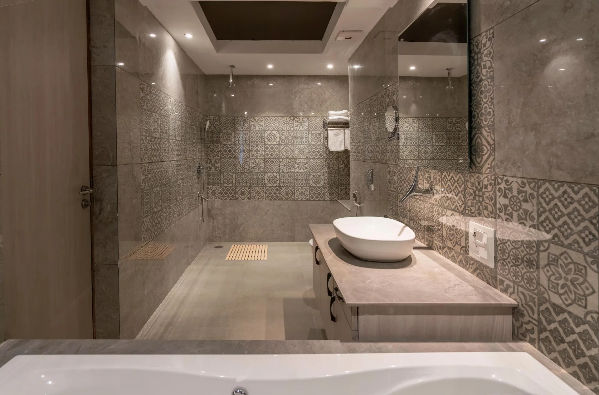 Premium Cottage with Jacuzzi - View 5