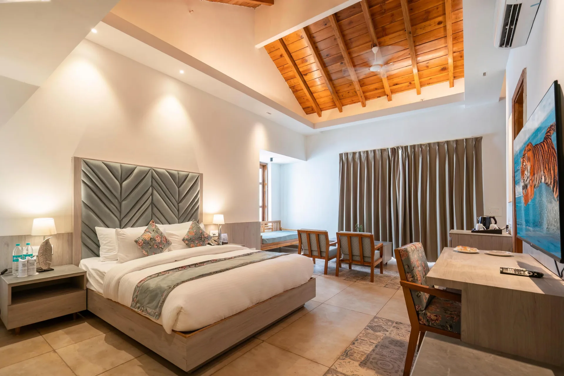 Premium Cottage with Jacuzzi - View 1