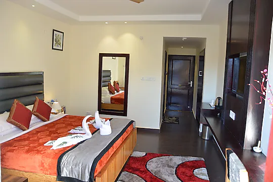 Club Room - View 1