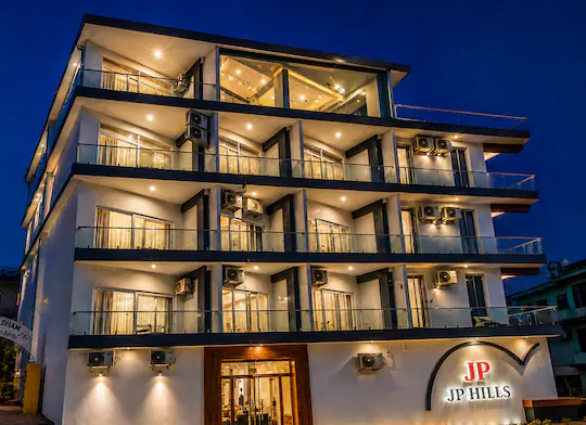 Hotel Jp Hills - Gallery Photo 2