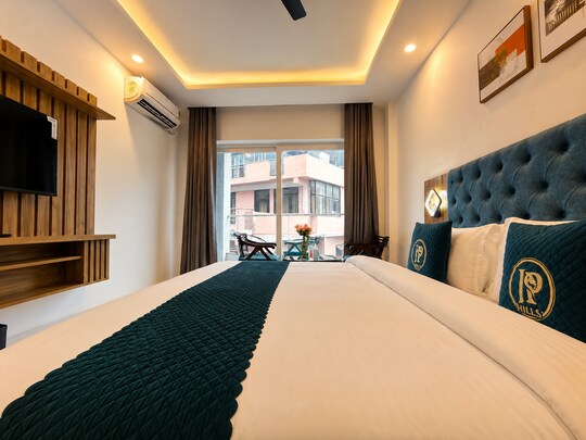 Pent House - View 4