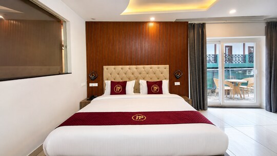 Suite Room  - View 5