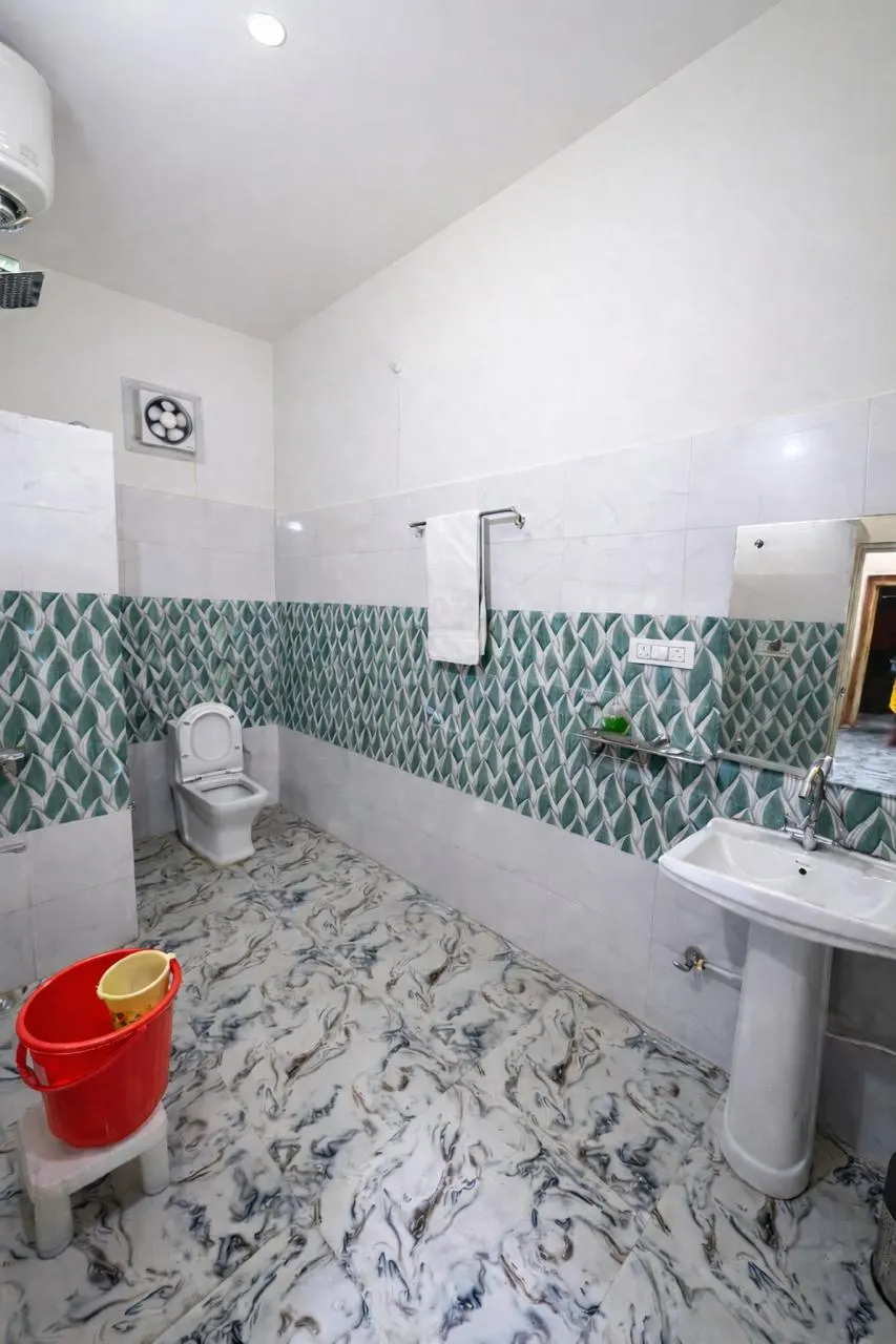 Deluxe Room - View 3