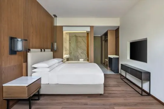 Deluxe Room - View 1