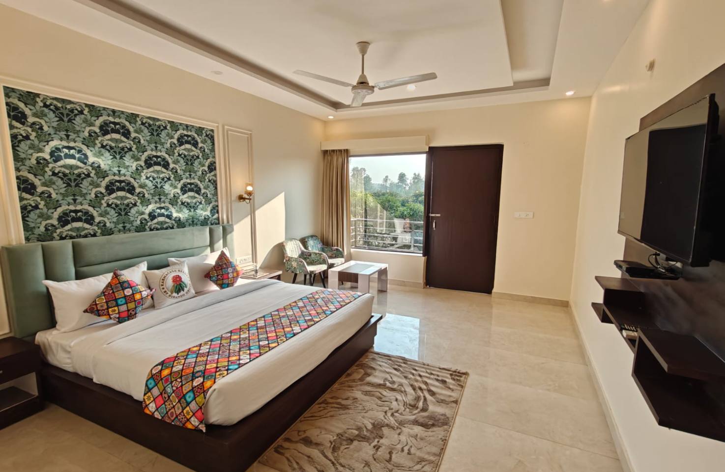 Deluxe Room - View 1