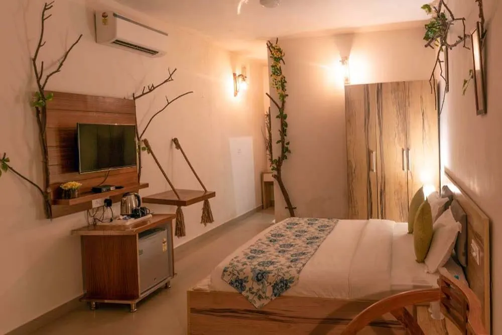 Leopard Lair Cottage - View 1