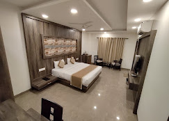 Deluxe Room (Window View) - View 1