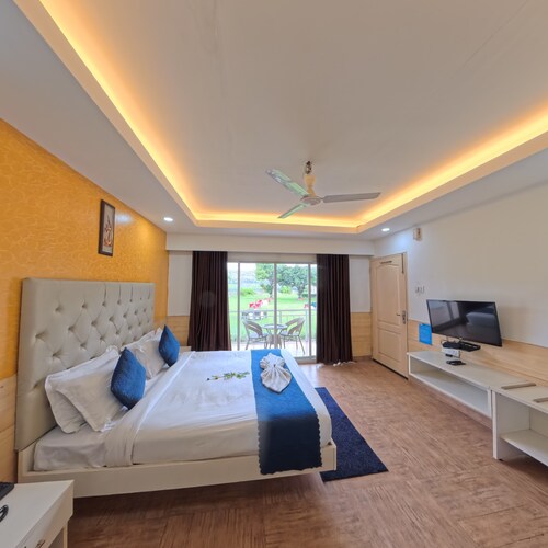 River Facing Rooms - View 2