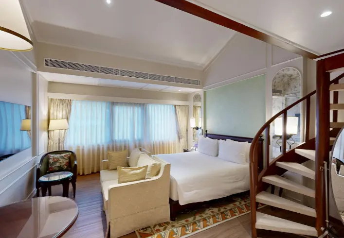 Family Room – Valley View - View 3